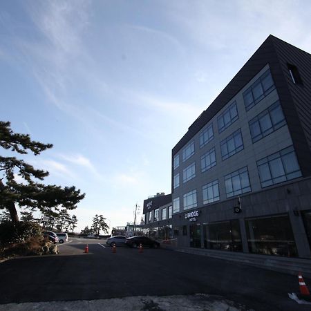 Tongyeong Bridge Hotel Exterior photo